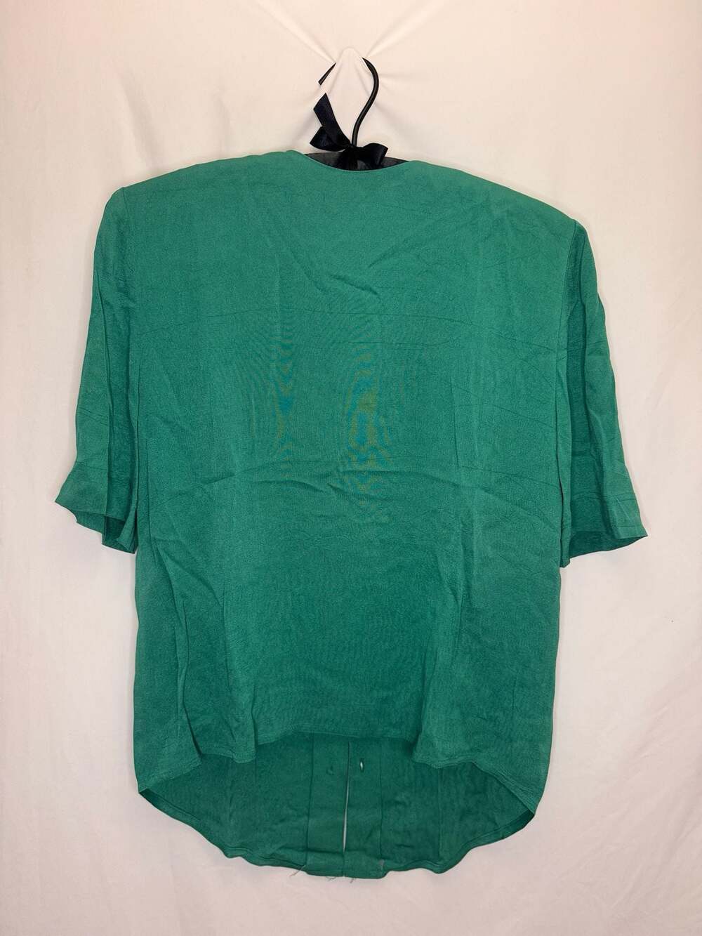 Vintage Nicole Miller Sport Green Button-Down Blouse Size 4. 90’s. Office.